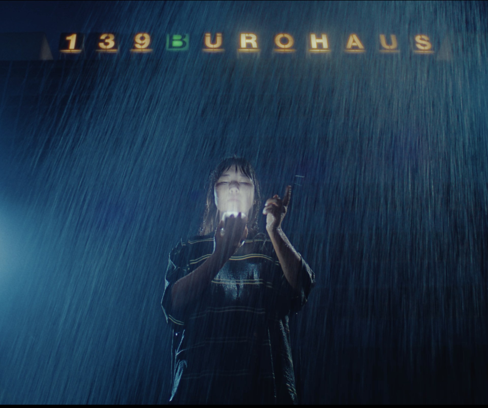 Artificial Light — film still by Diego Gardo